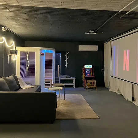 A Avec Sauna - Parking Prive - 6 Couchages