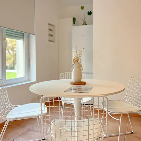 A Avec Sauna - Parking Prive - 6 Couchages Апартаменты *
